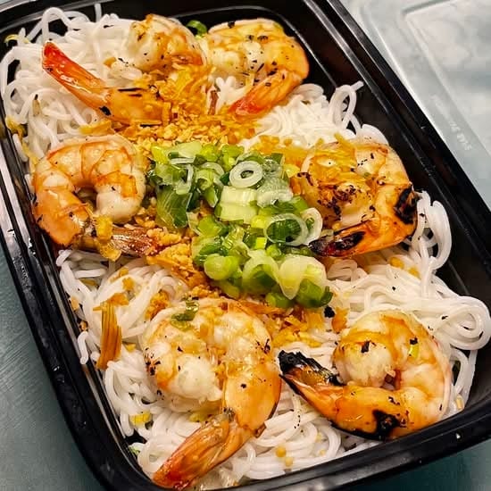Dry / Rice Vermicelli Noodle Bowl (1 Item).